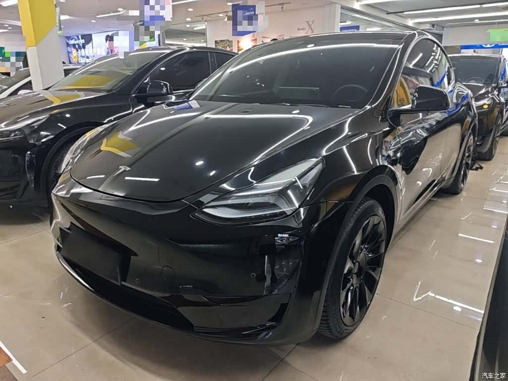 Tesla Model Y, 2022 1