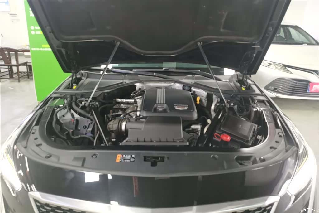 Cadillac CT6, 2022 10