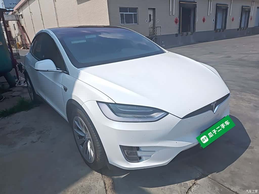 Tesla Model X, 2020 4