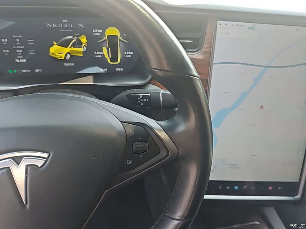 Tesla Model X, 2020 14