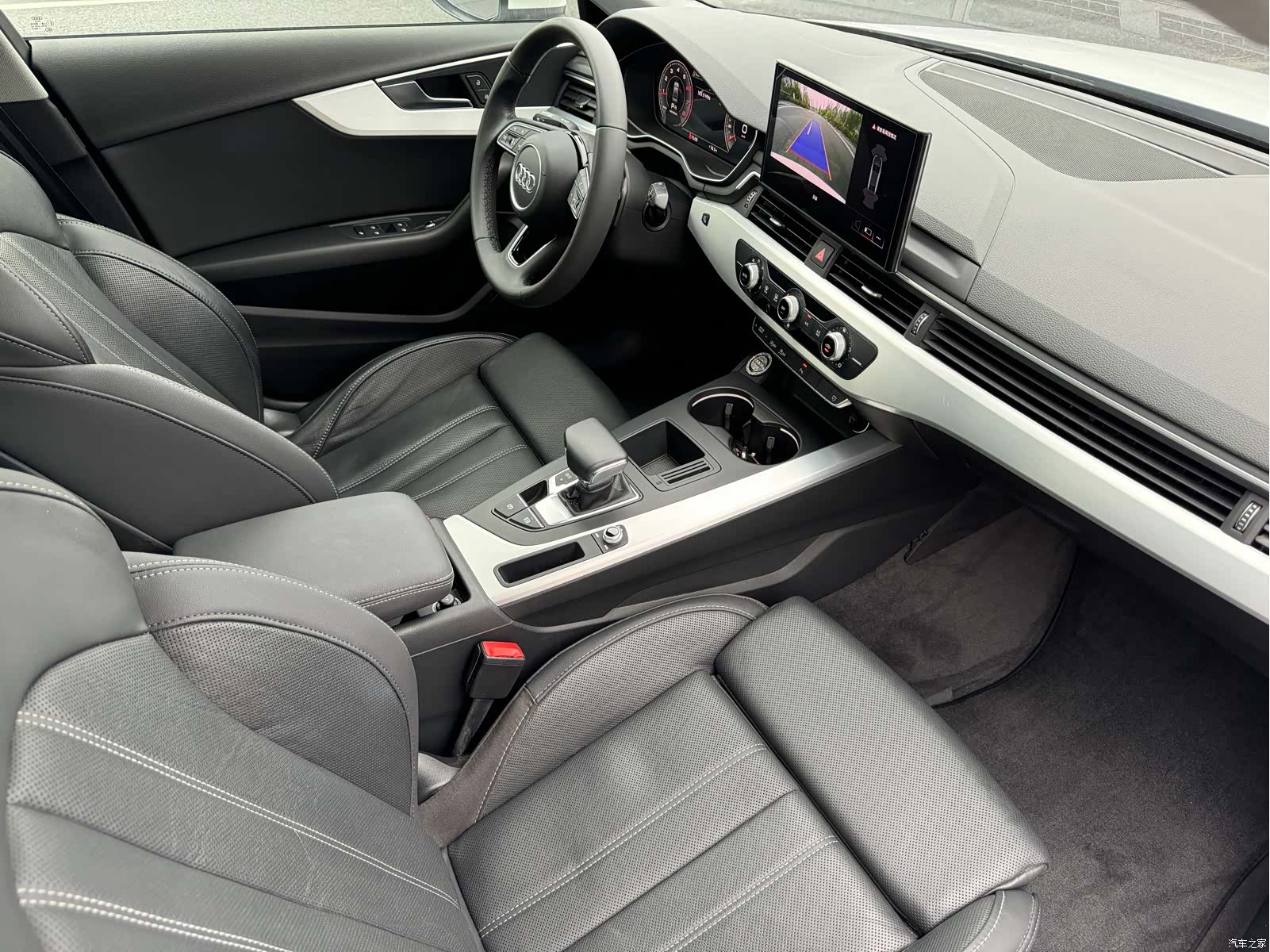 Audi A4L, 2022 11
