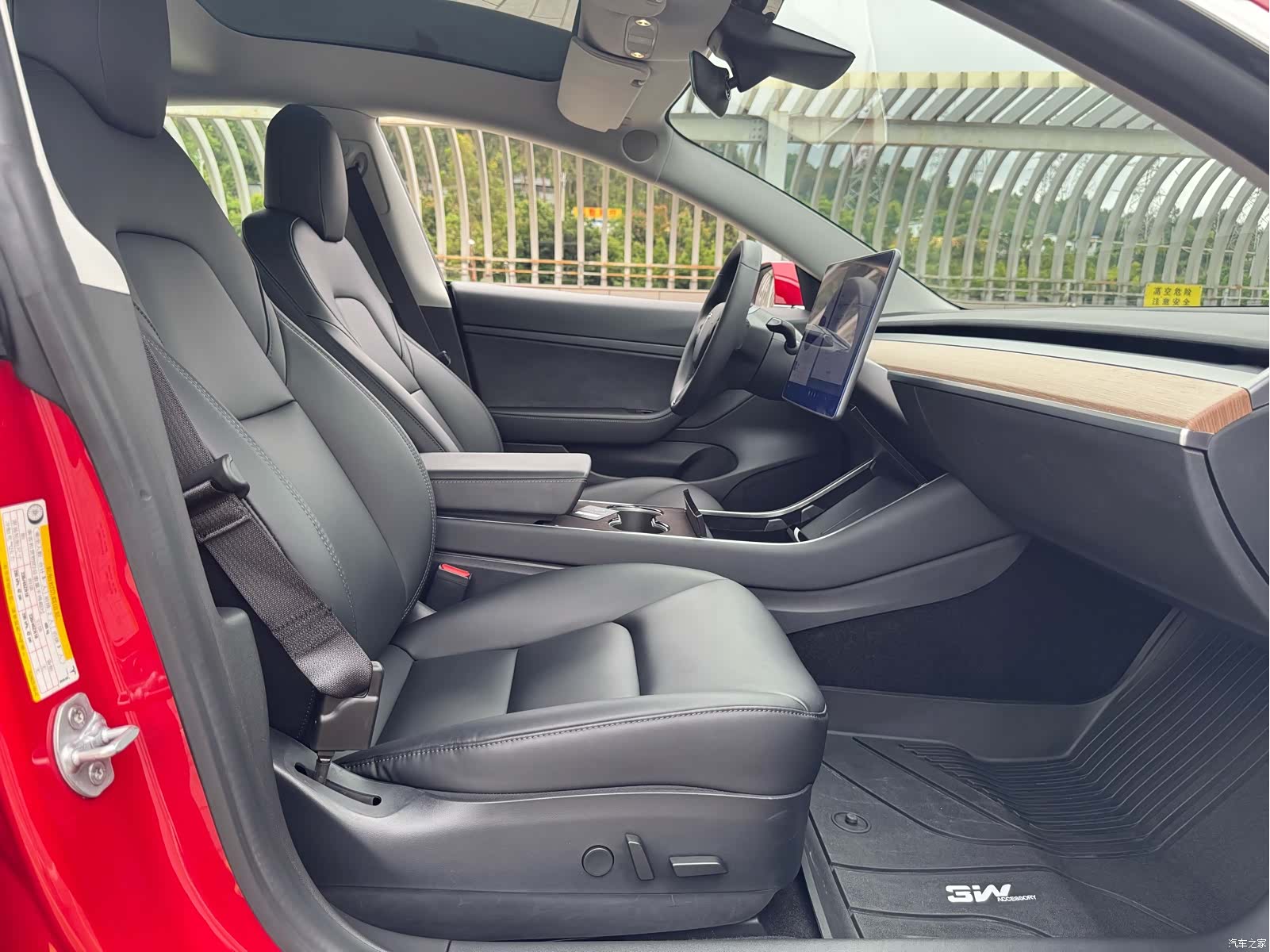 Tesla Model 3, 2020 12