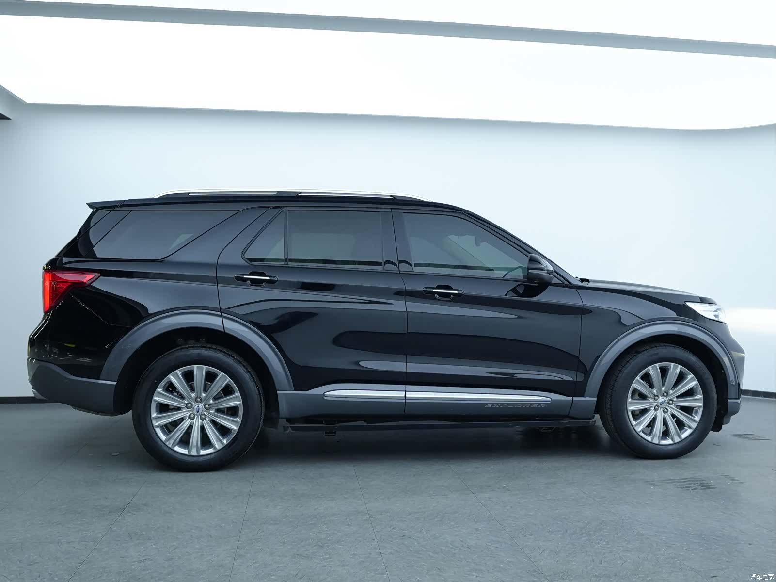 Ford Explorer, 2021 7