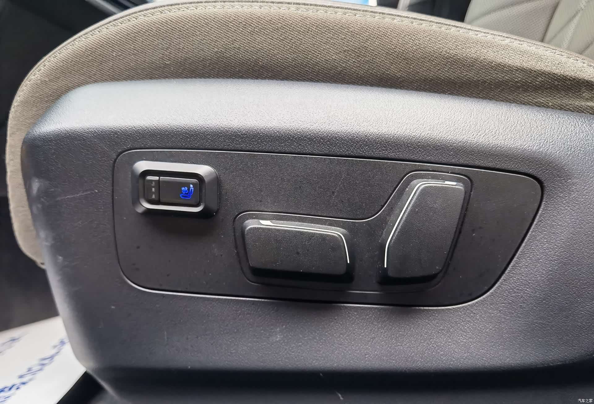 BMW 5 Series, 2025 16