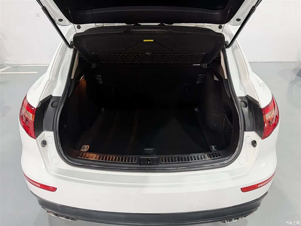 Zotye SR9, 2017 14