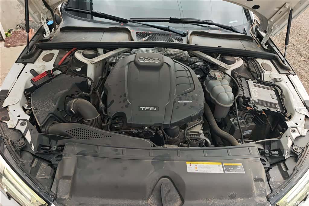 Audi A4L, 2019 10