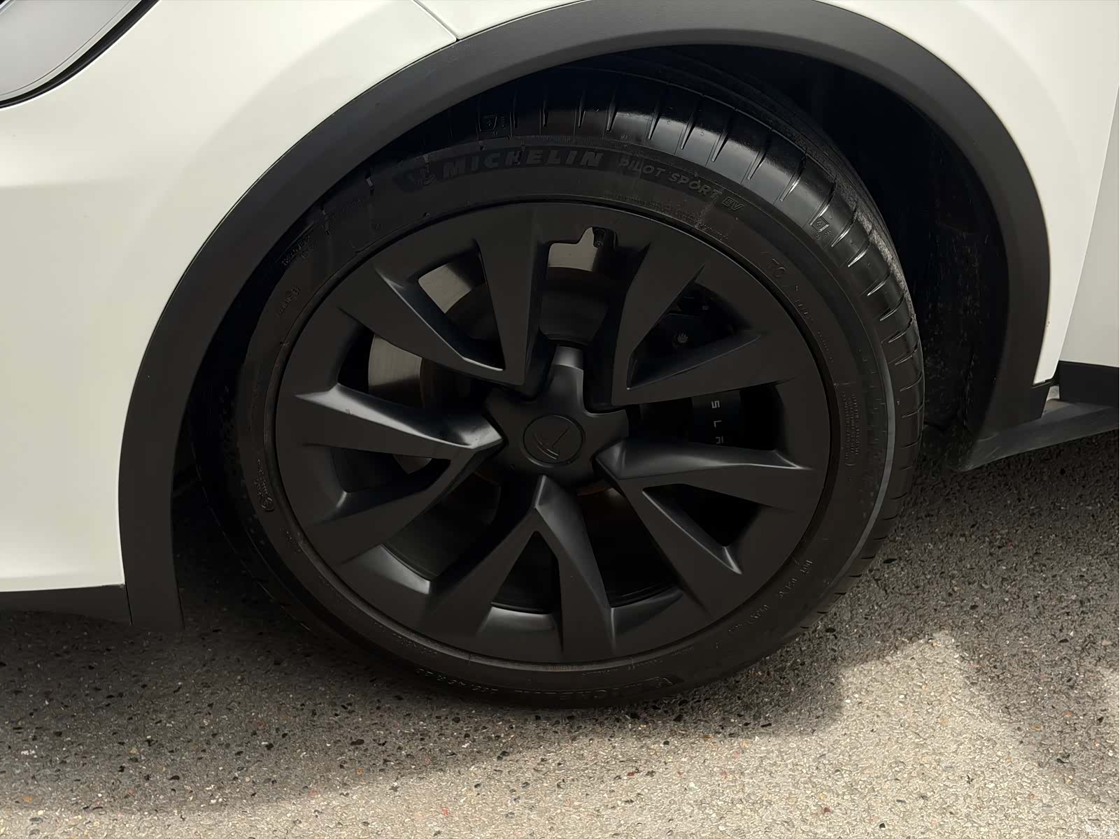 Tesla Model X, 2023 18
