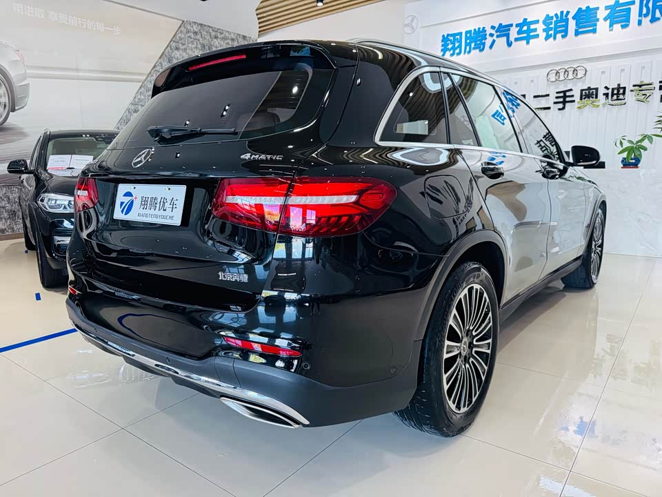 Mercedes-Benz GLC Mercedes-Benz GLC