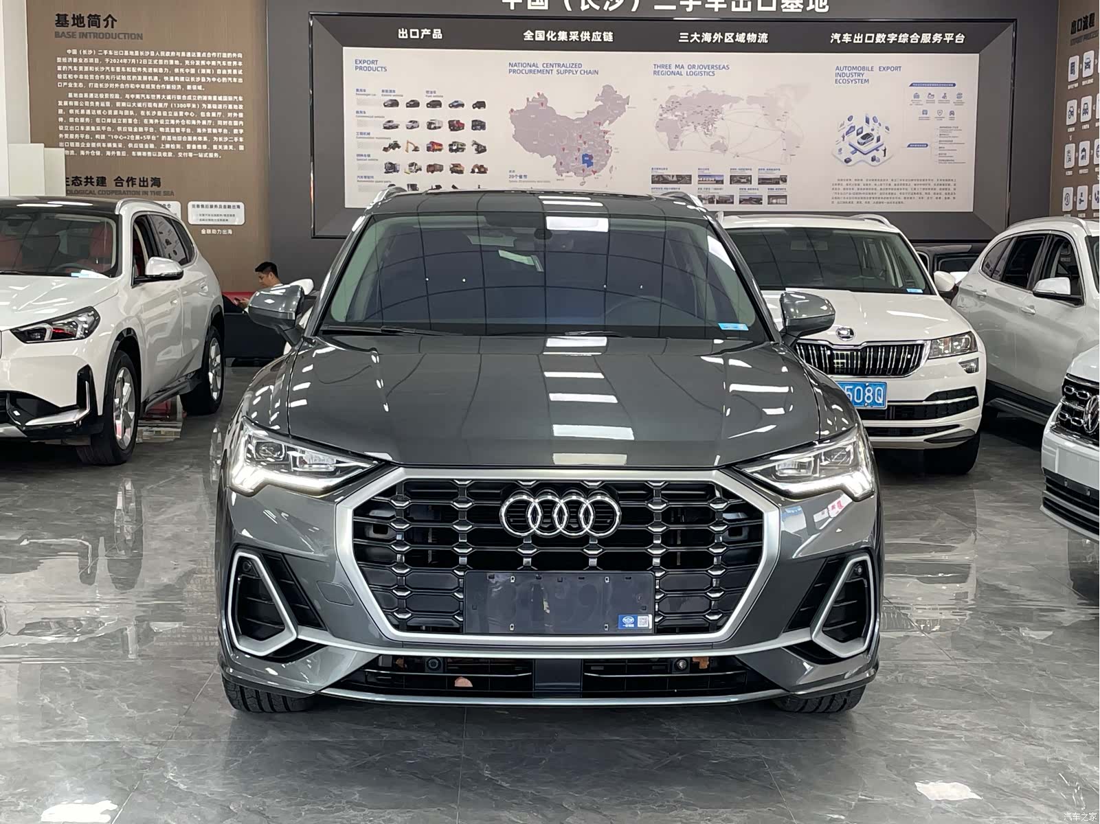 Audi Q3, 2022 2