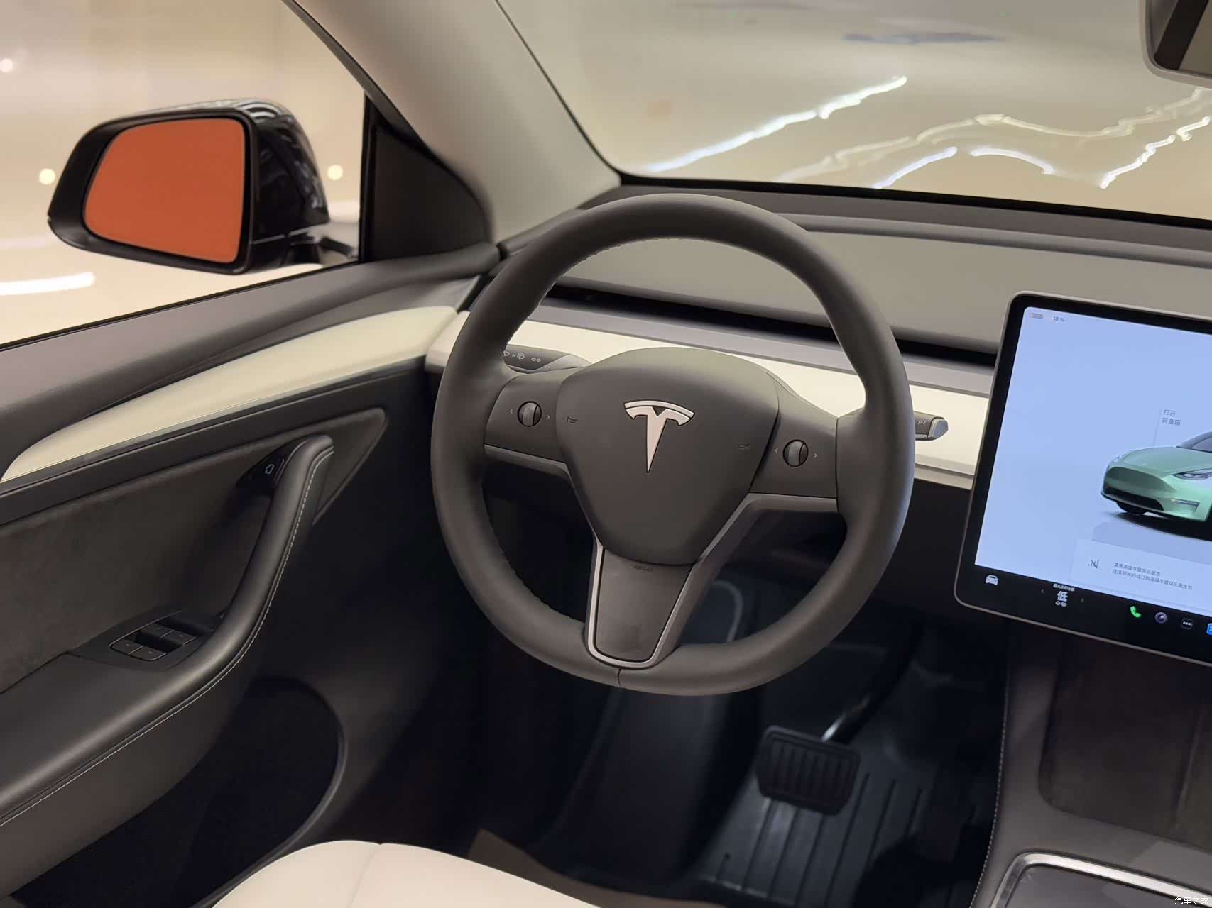Tesla Model Y, 2022 7