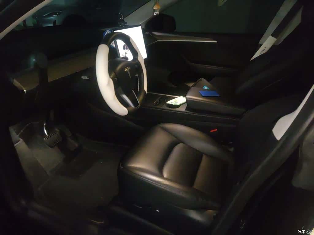 Tesla Model Y, 2023 8