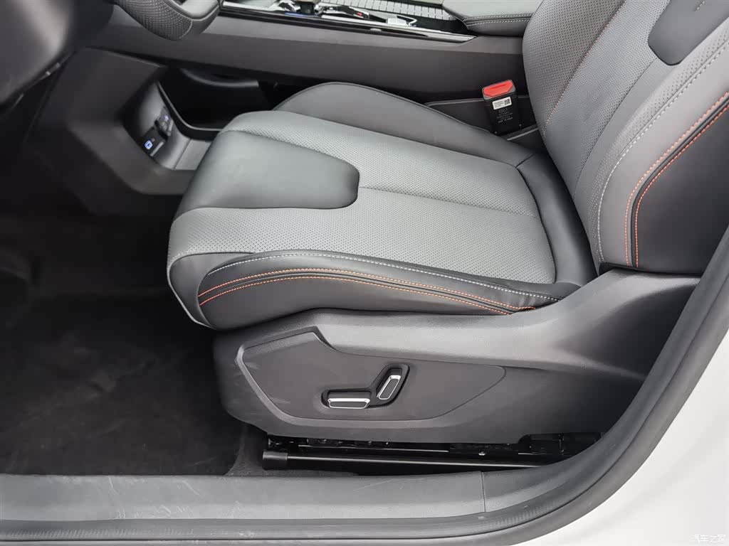 Geely Boyue, 2024 20