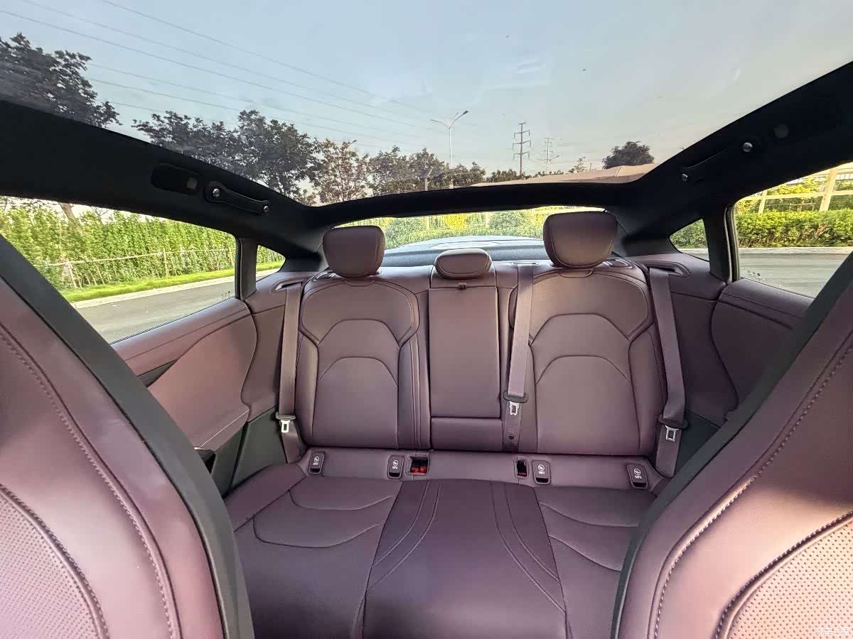 Xiaomi SU7, 2024 16