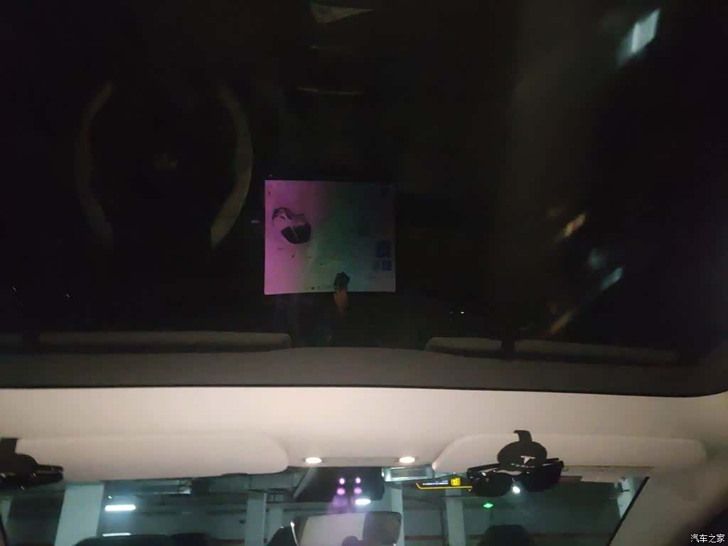 Tesla Model Y, 2023 9