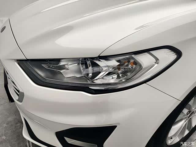 Ford Mondeo, 2020 13