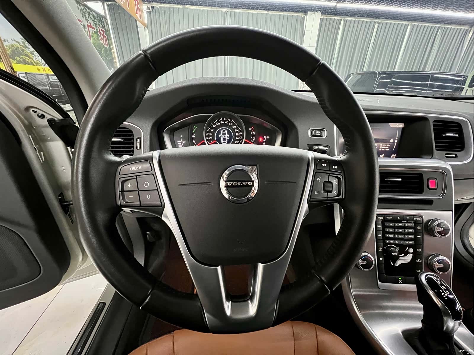 Volvo S60, 2019 11