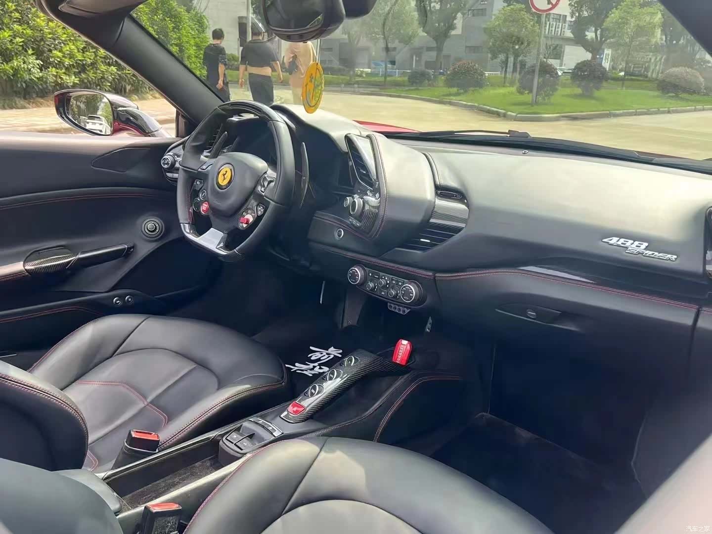 Ferrari 488, 2017 6