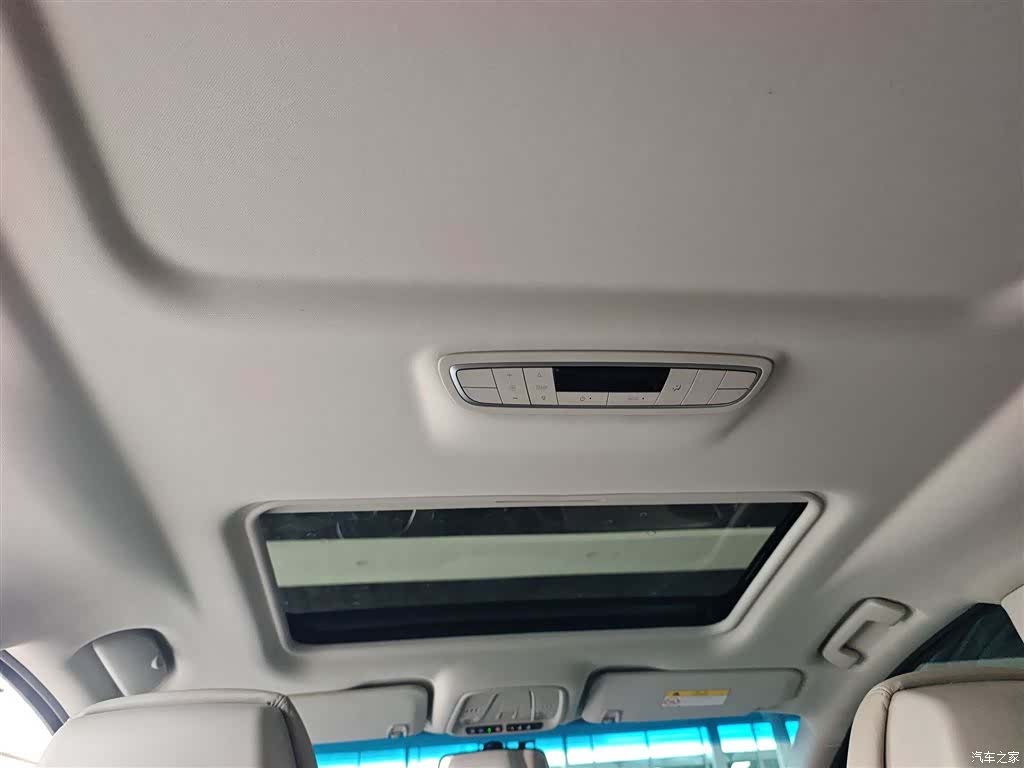 Buick GL8, 2019 18