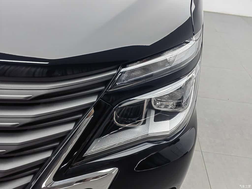 DongFeng M5, 2025 7