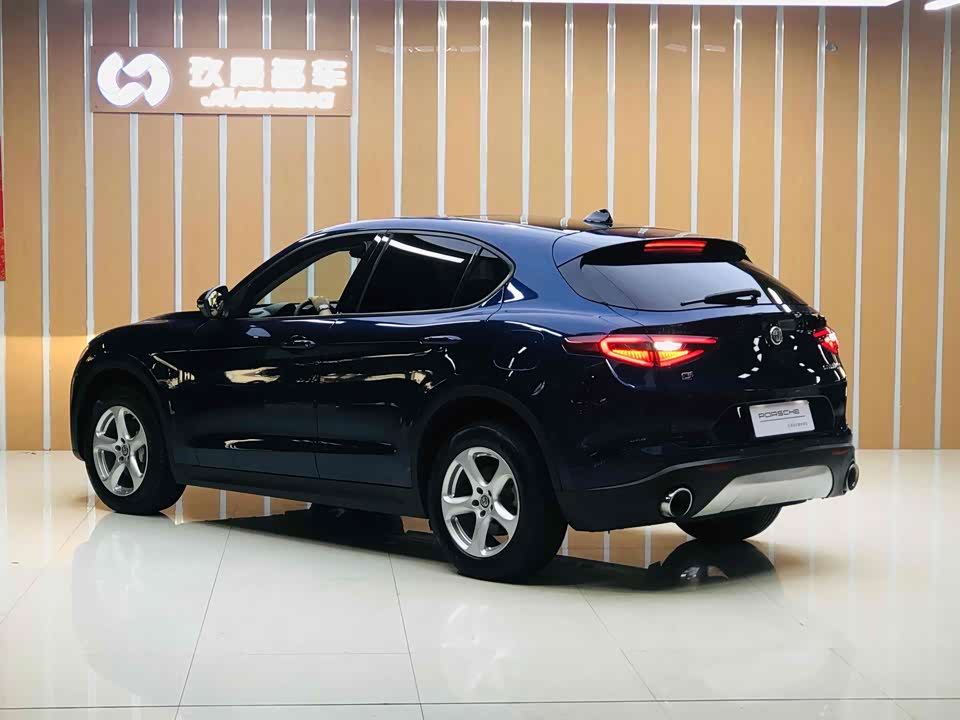 Alfa Romeo Stelvio Alfa Romeo Stelvio