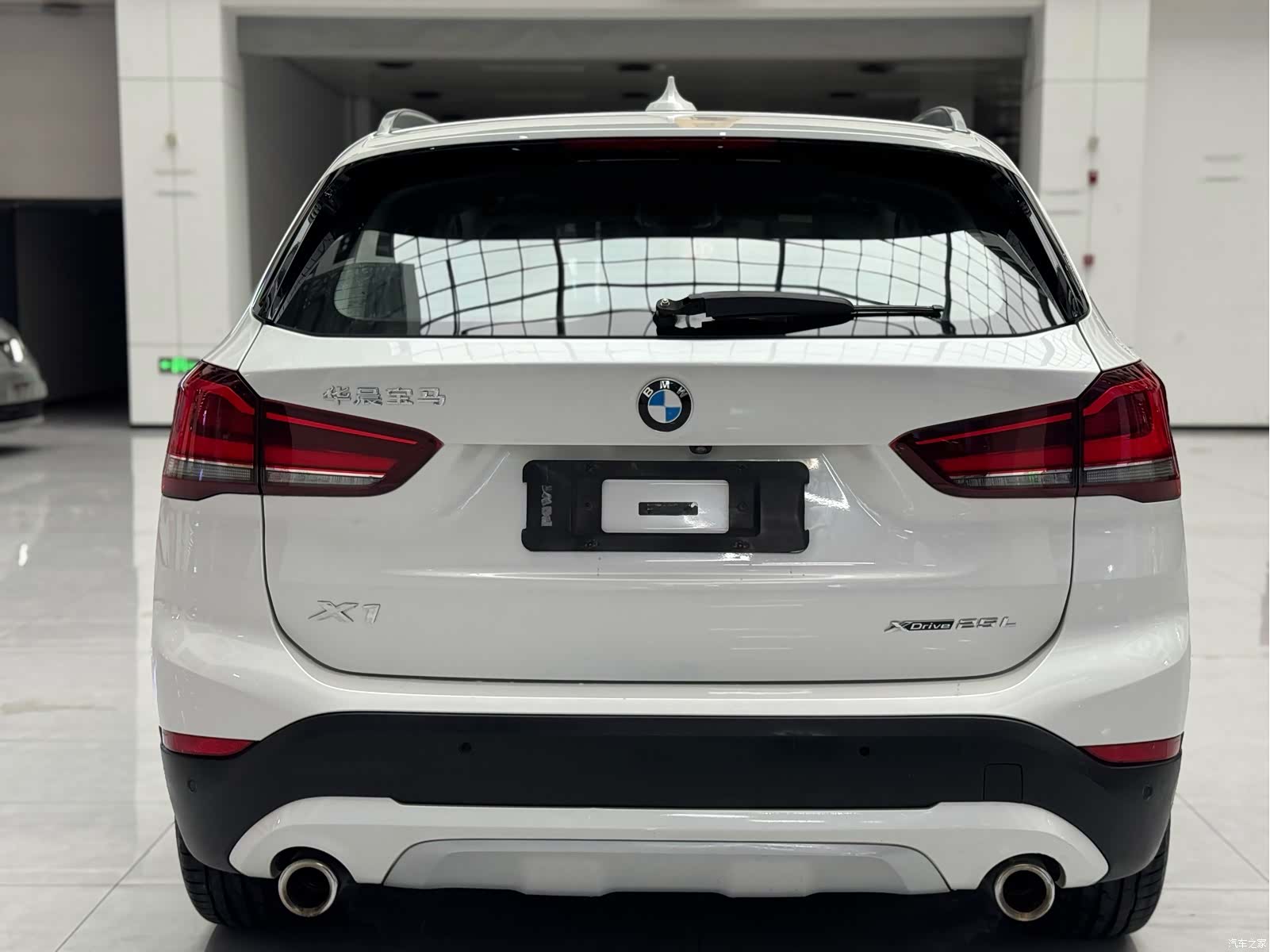 BMW X1, 2020 все фото