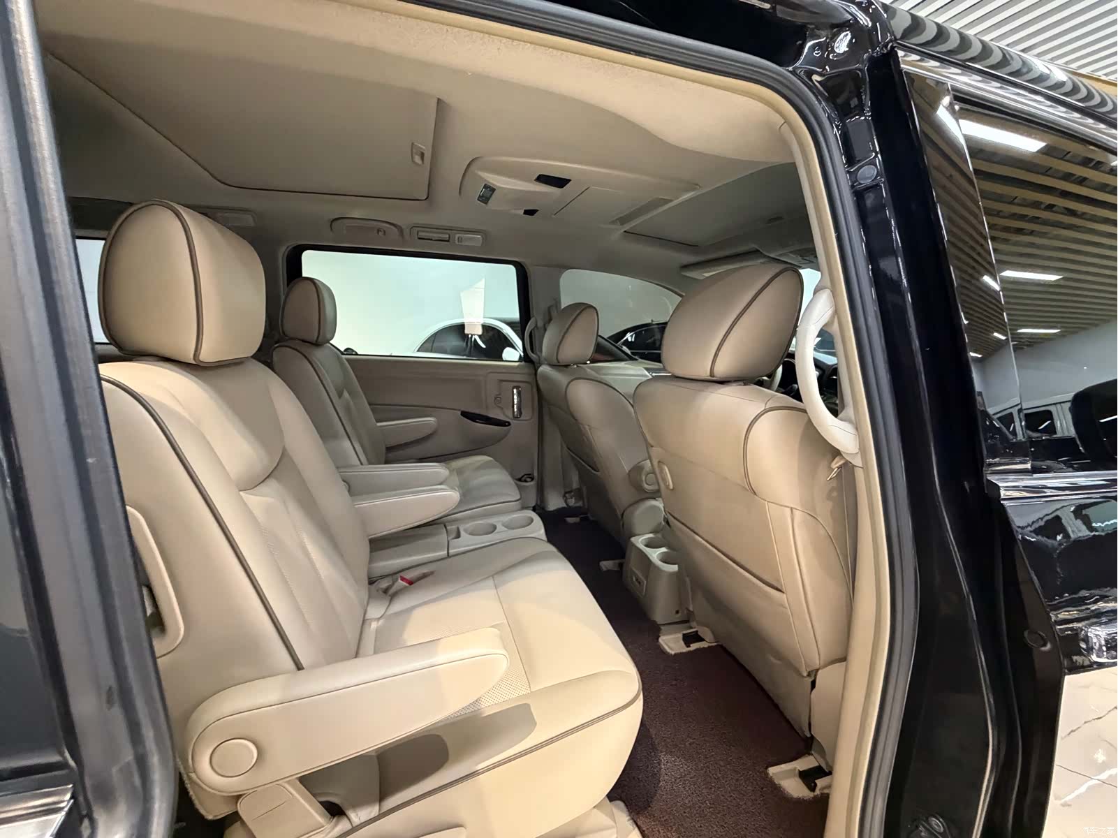Nissan SL, 2016 27