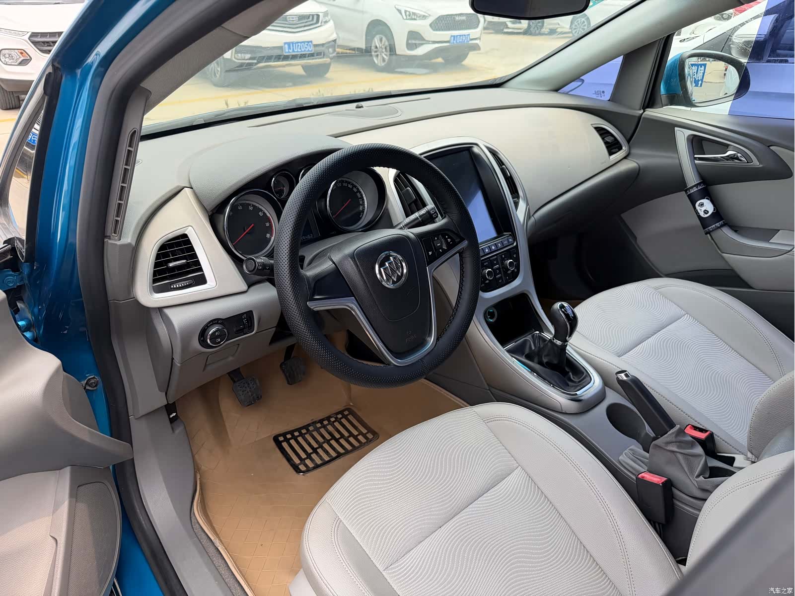 Buick XT, 2013 7