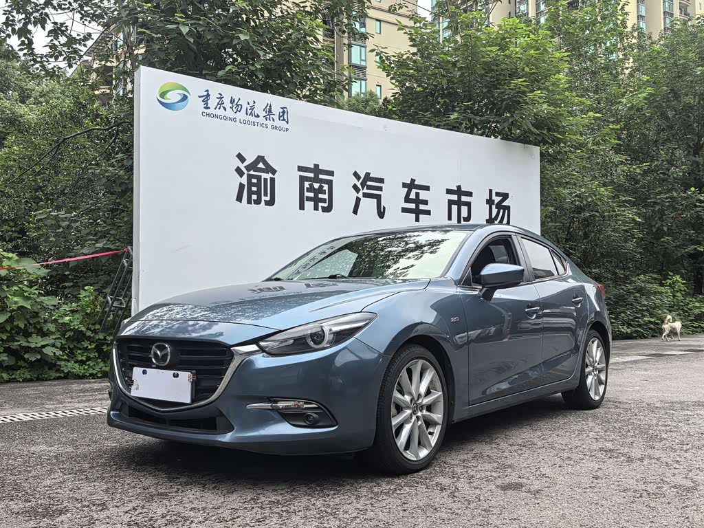 Mazda Mazda3 3 2017 2.0L AT Luxury V