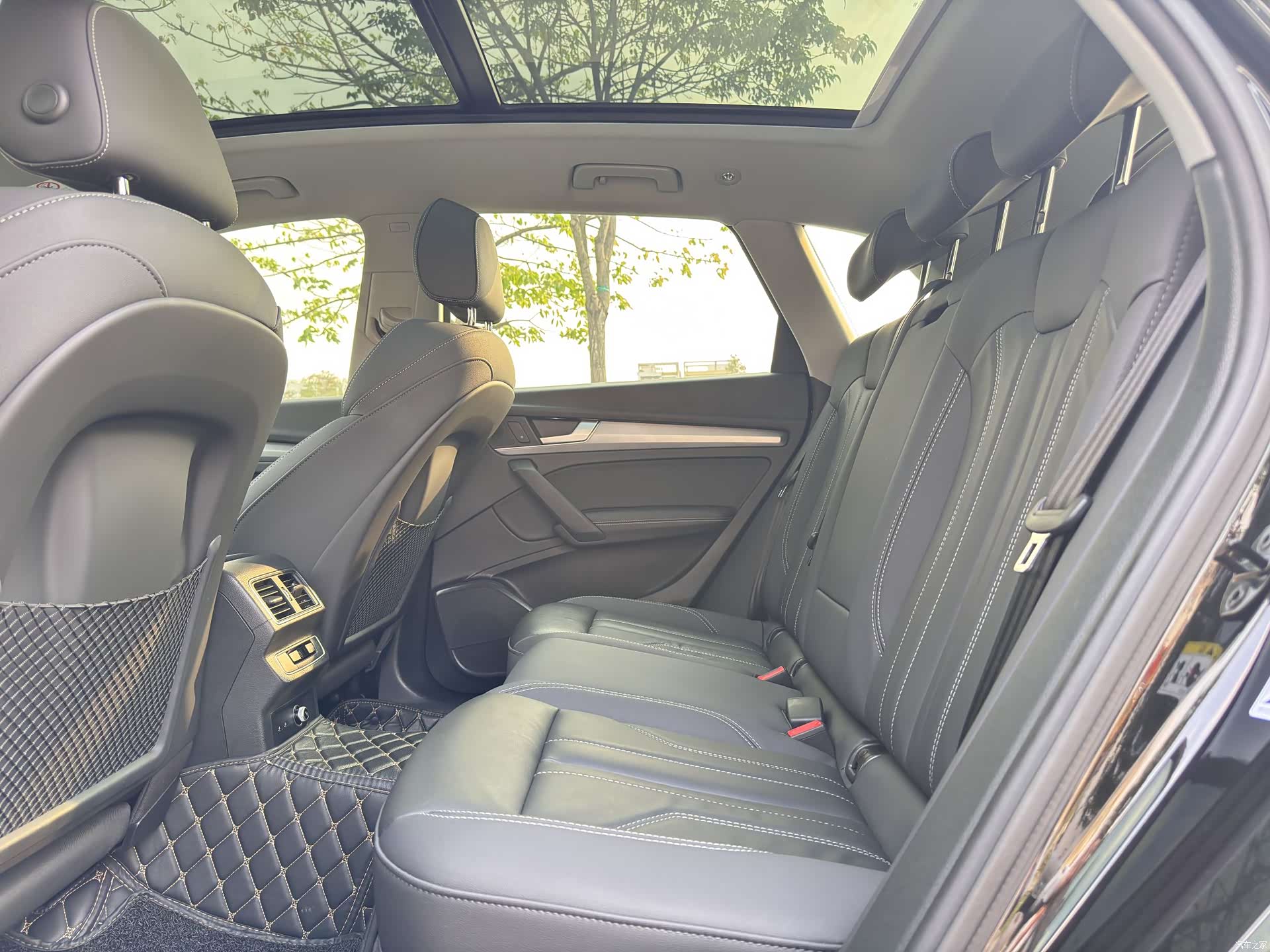 Audi Q5L, 2023 13
