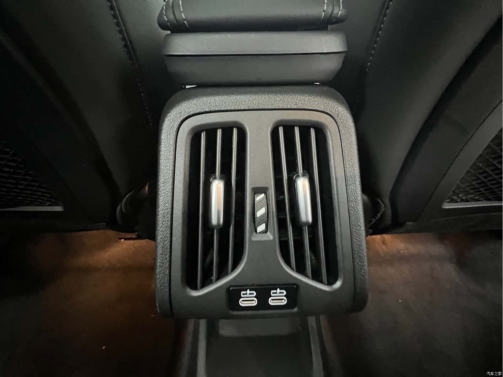 BMW X1, 2024 14
