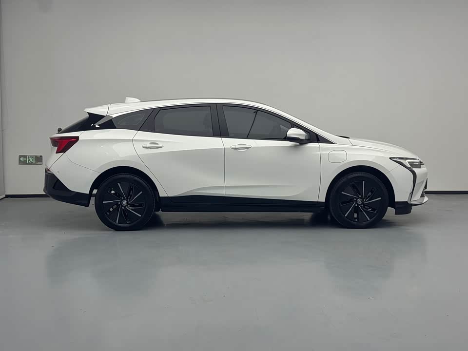 Buick Slightly blue 6