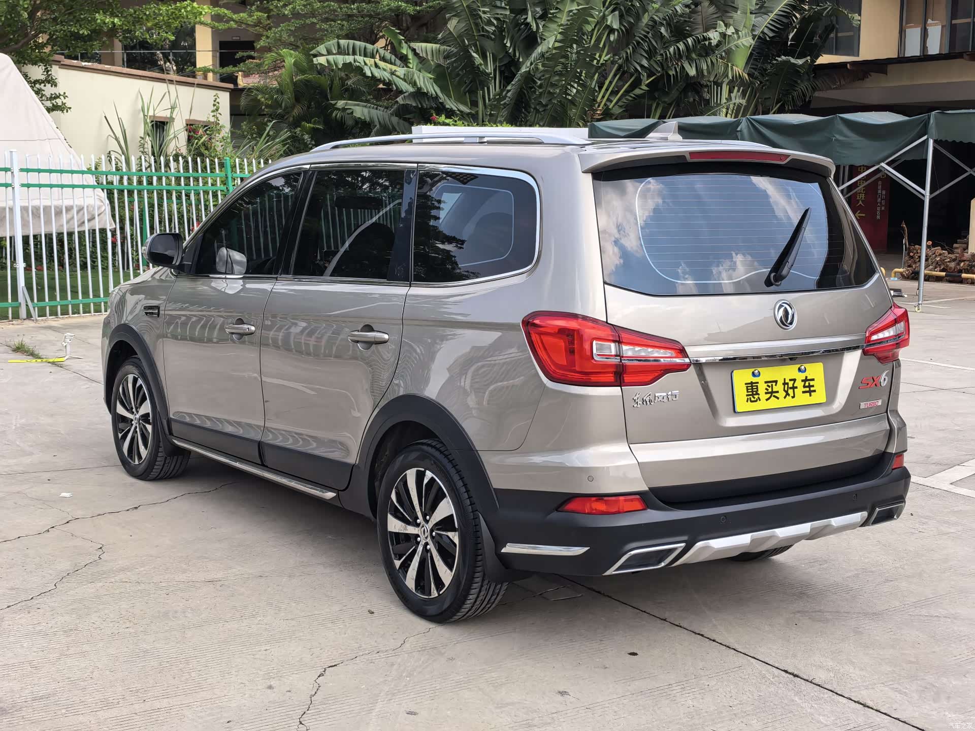 DongFeng X6, 2018 14