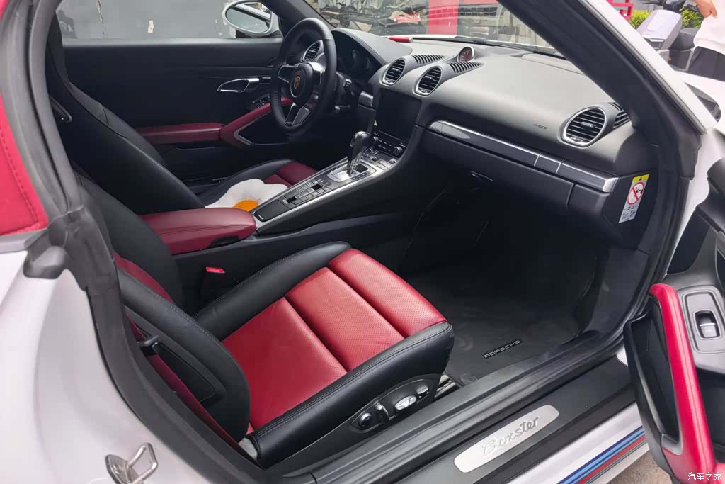 Porsche Boxster, 2018 8