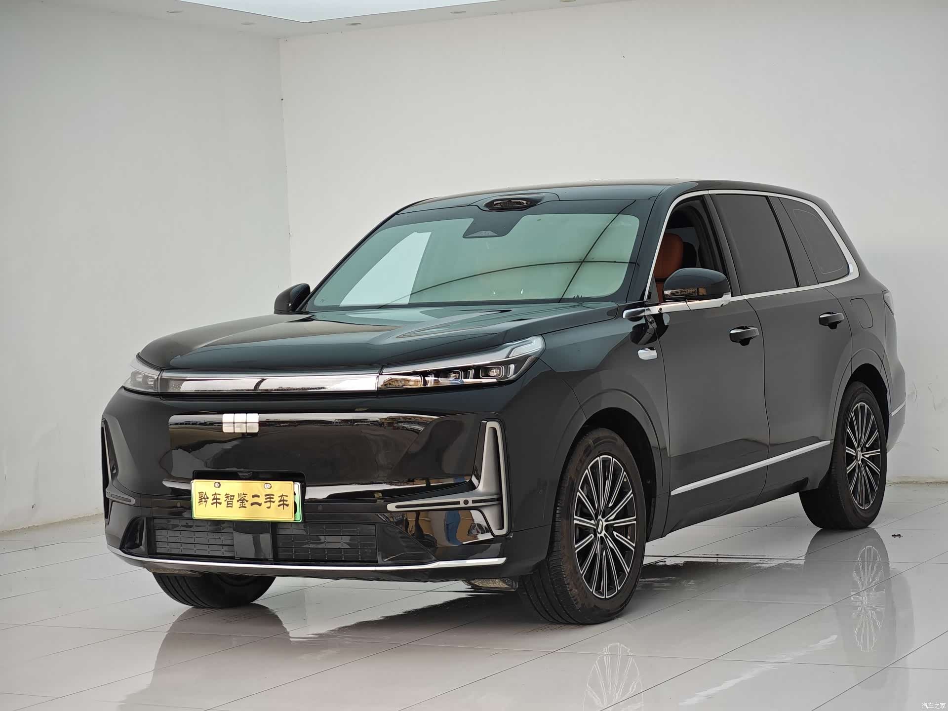 Geely M9
