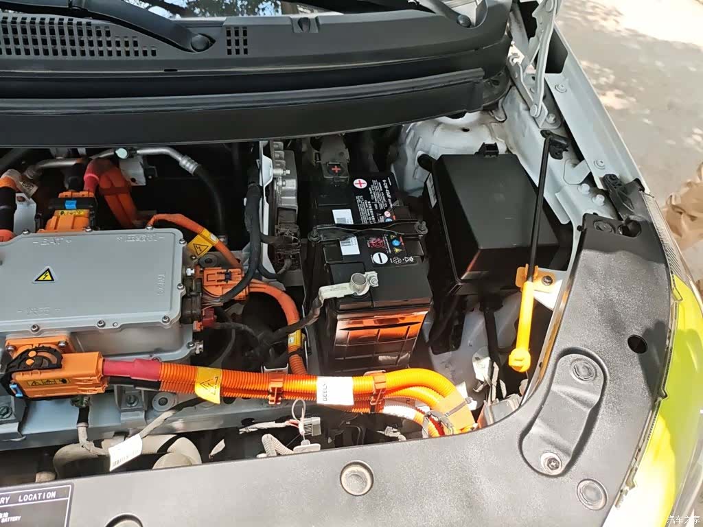 Geely EX3, 2022 24