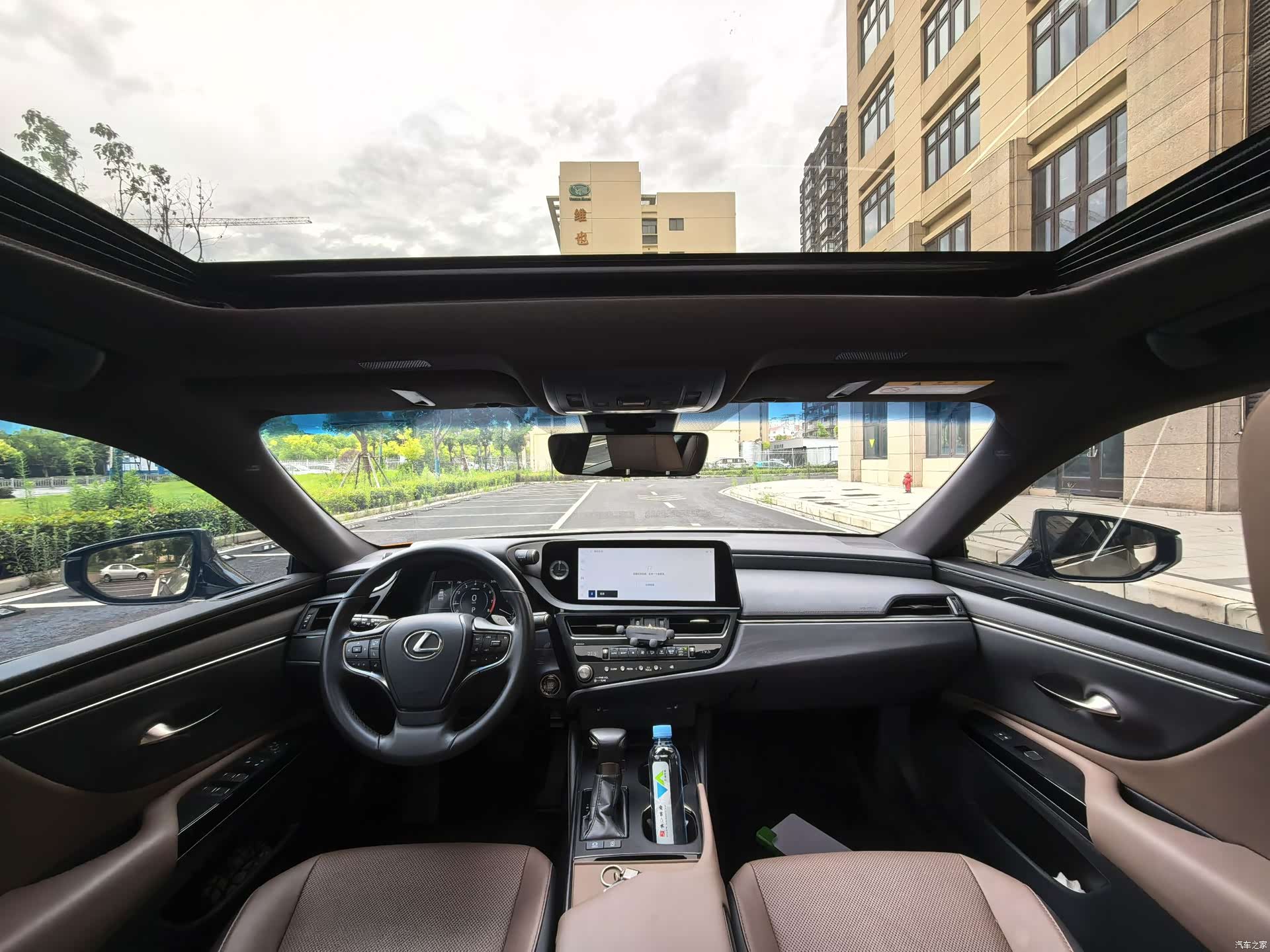Lexus ES, 2024 14