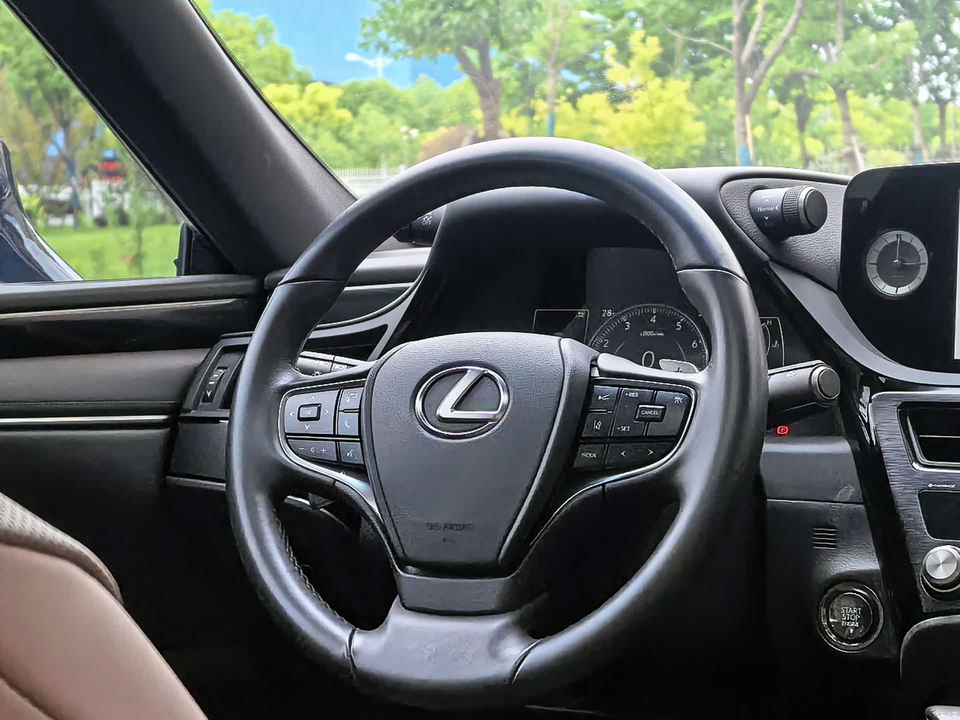 Lexus ES, 2024 17