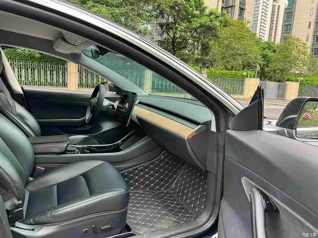 Tesla Model 3, 2020 8