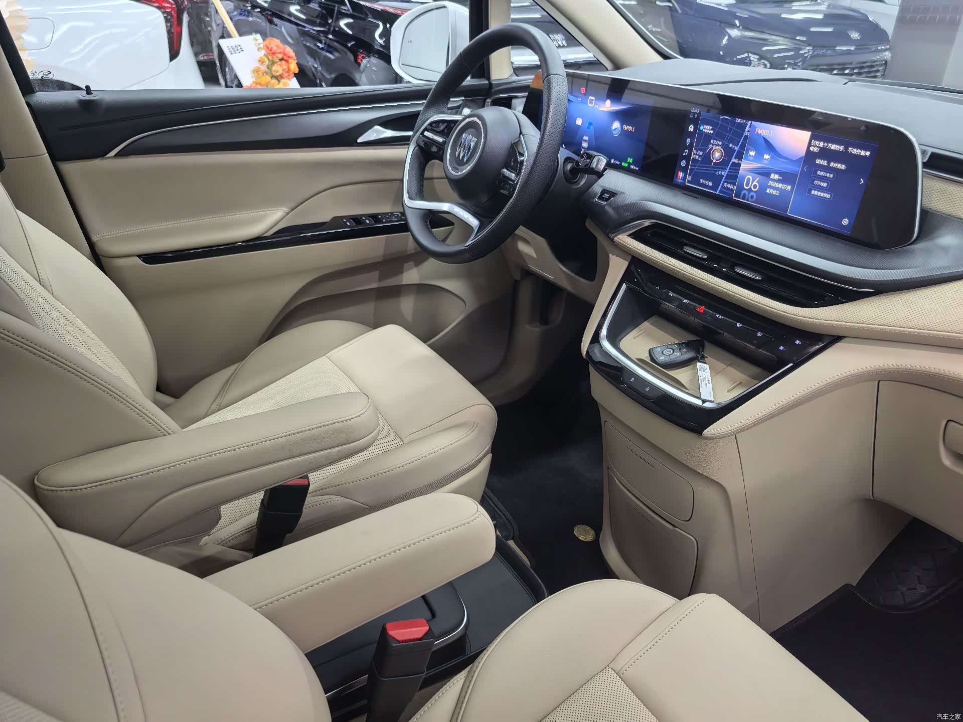 Buick GL8, 2025 10