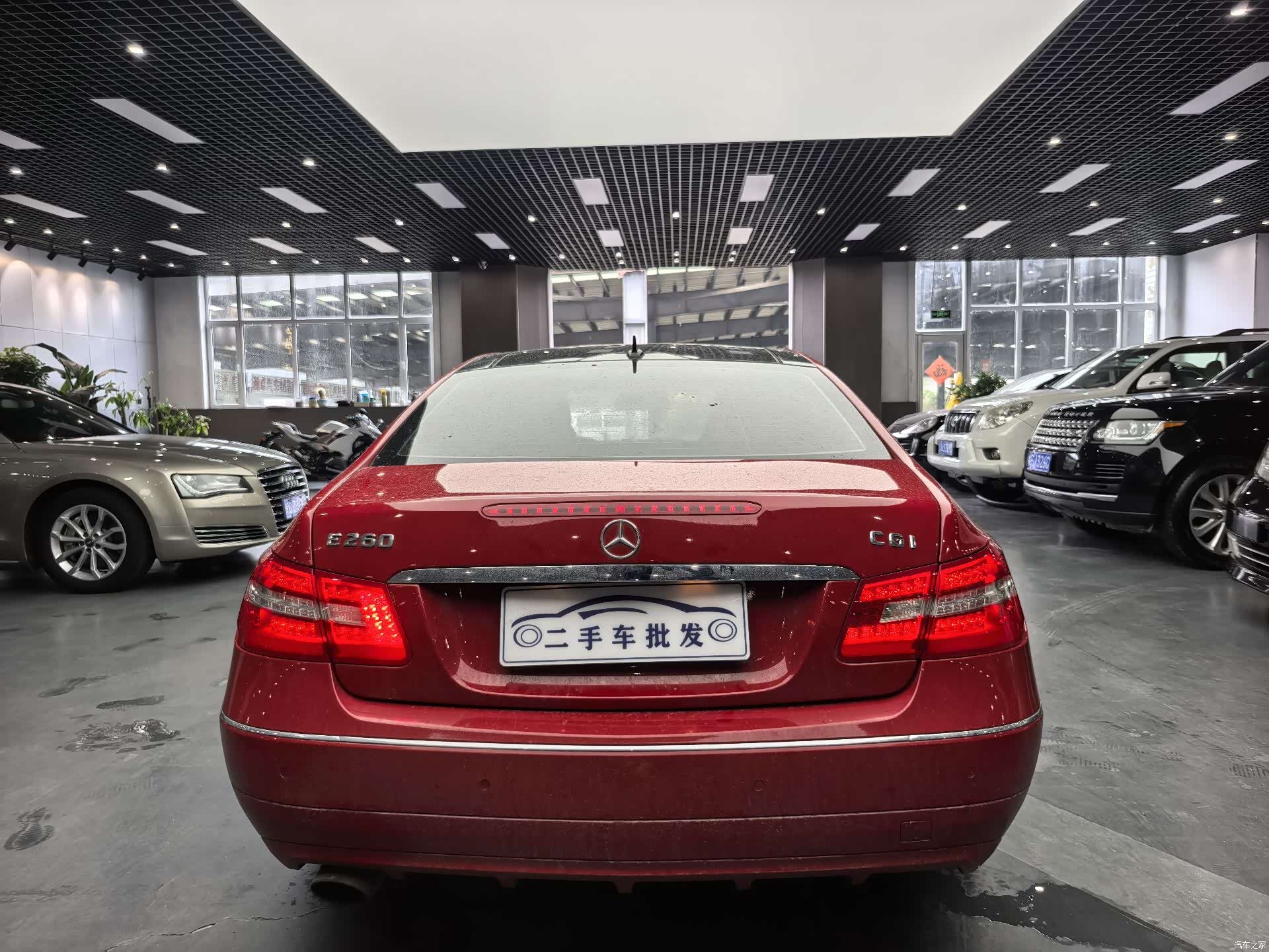 Mercedes-Benz E-Class, 2011 3