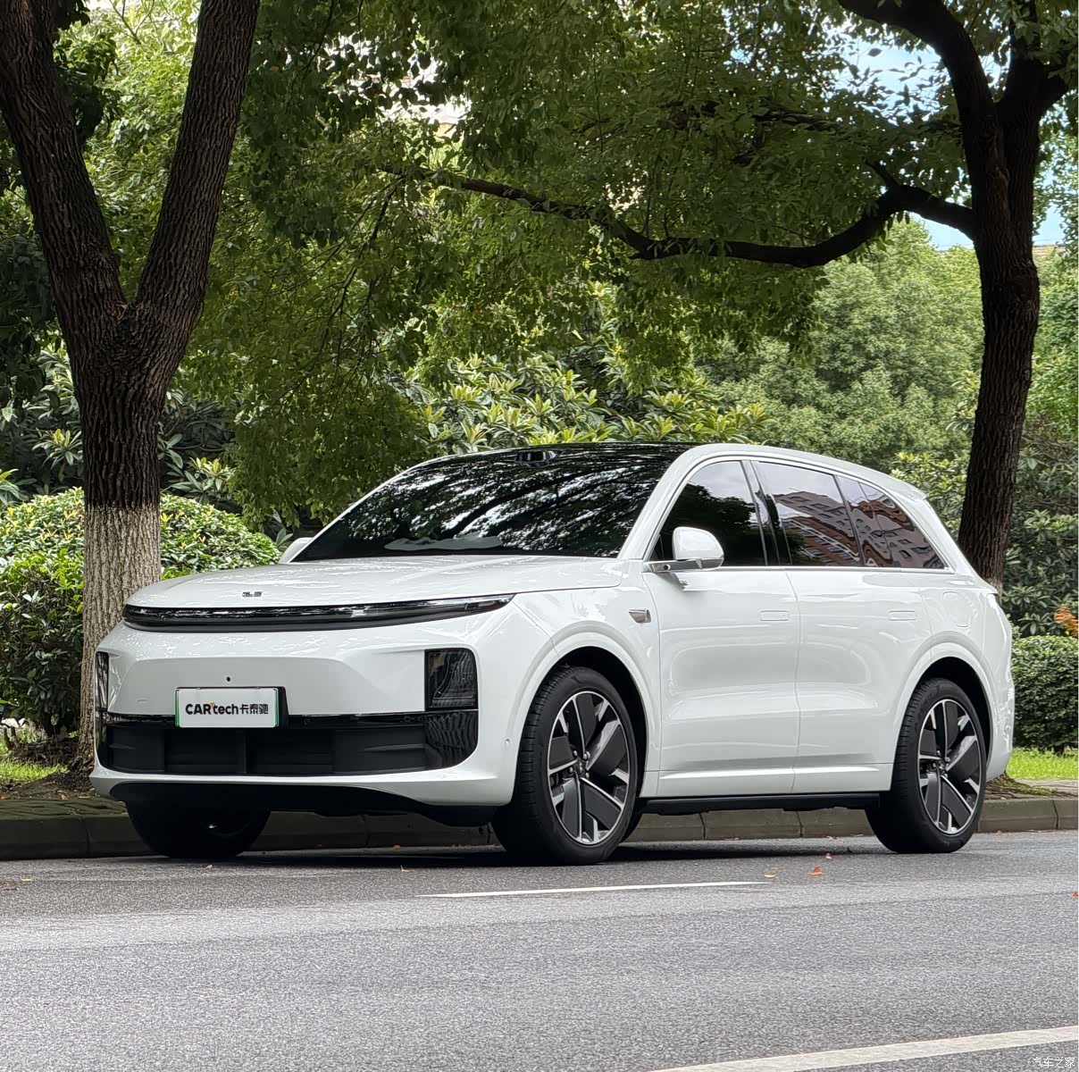 Li Auto L6, 2025 1