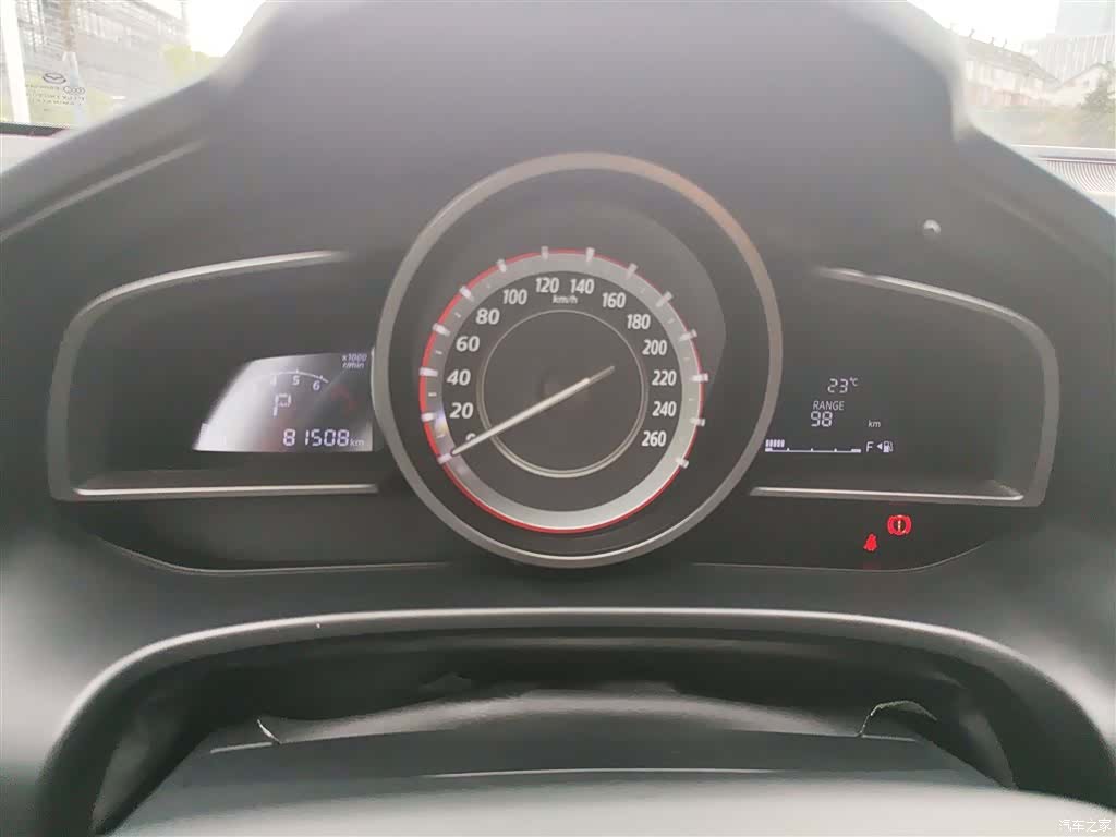 Mazda Mazda3, 2015 12