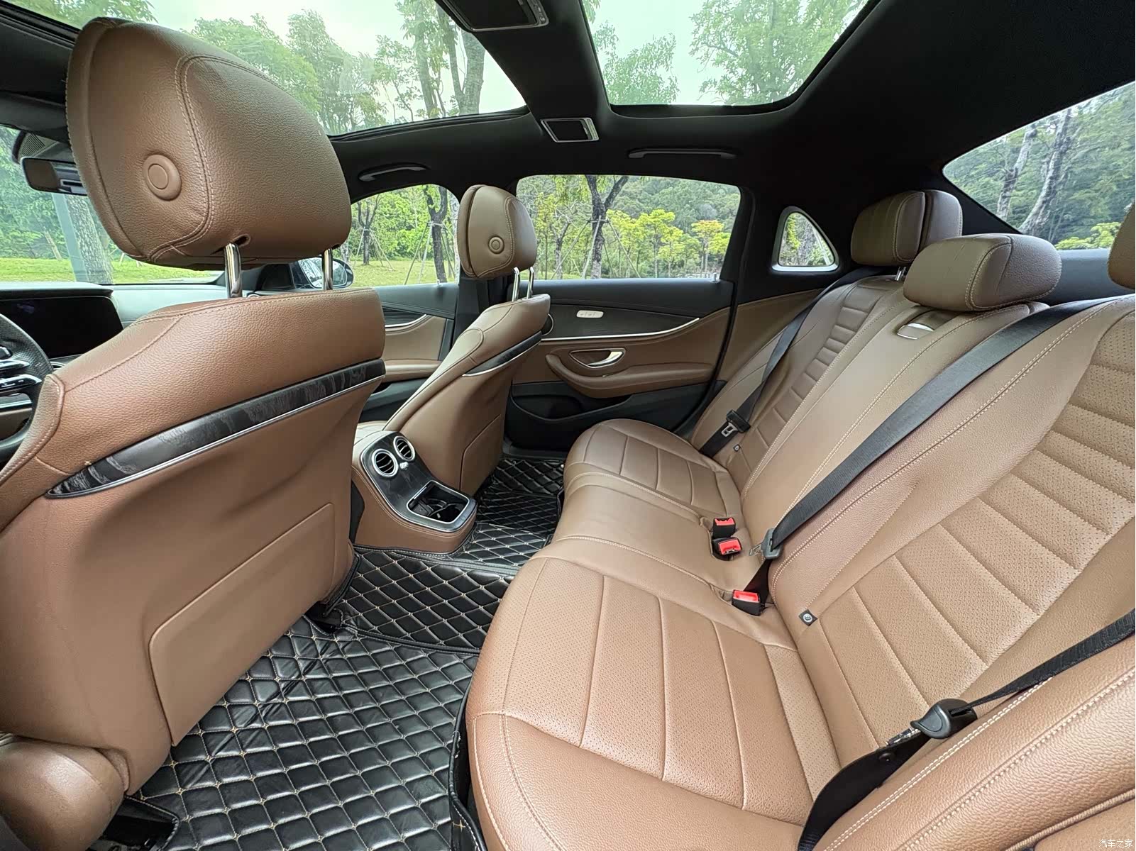 Mercedes-Benz E-Class, 2021 6