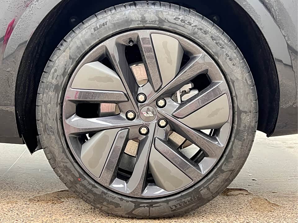 Li Auto Ideal L6