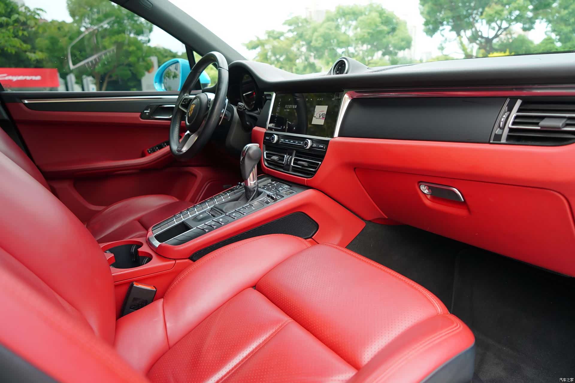 Porsche Macan, 2021 все фото
