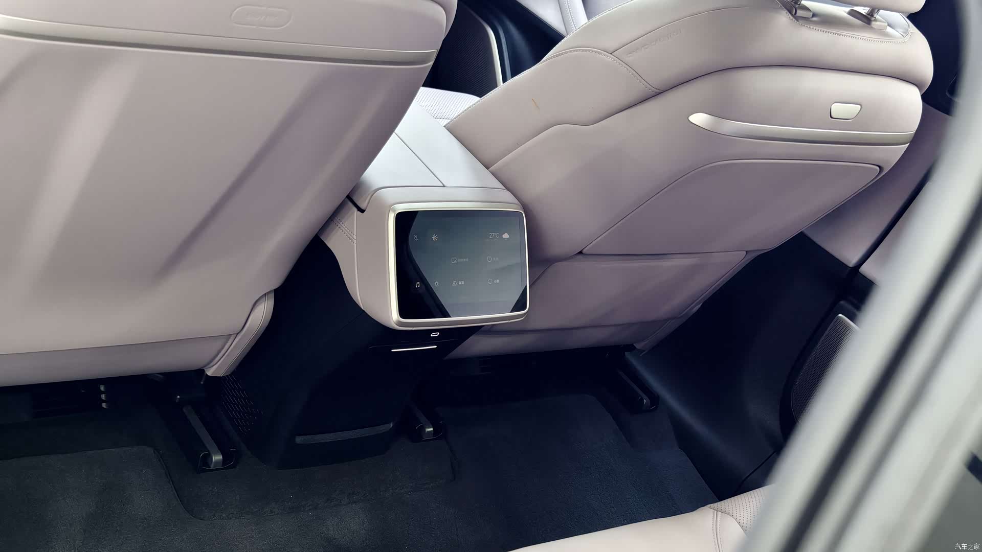 NIO L60, 2025 11