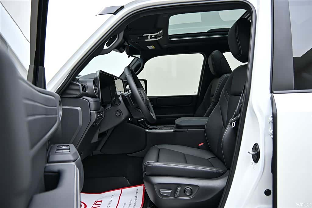 Toyota Prado, 2026 12