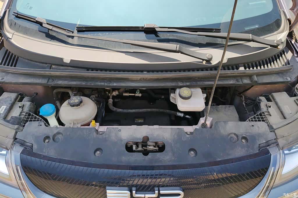 BYD Dolphin, 2022 9