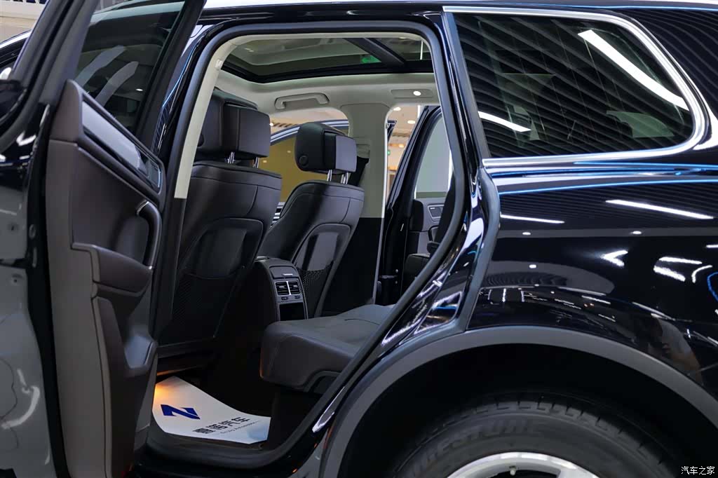 Volkswagen Touareg, 2017 31
