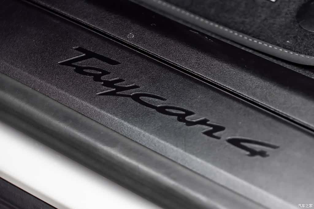 Porsche Taycan, 2023 23